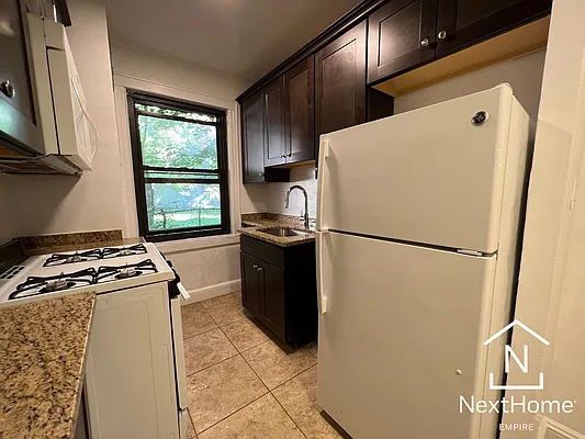 Rented by NextHome Empire | media 8