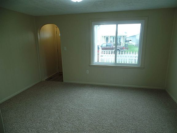 2nd image of 724 Euclid Ave