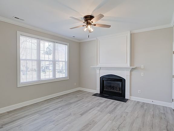 Brand new vinyl LVP flooring throughout downstairs.