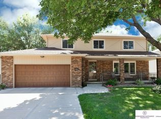 15523 Arbor St, Omaha, NE 68144