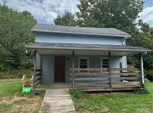 1320 Saranac Dr, Transfer, PA 16154