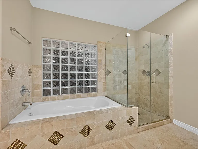 1015 Stanford St — Photo 40