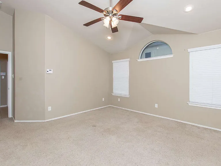 409 Rowdy Dr — Photo 15