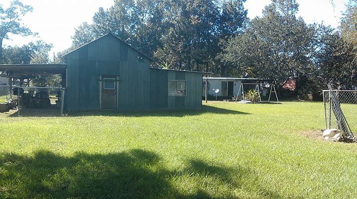 2nd image of 15198 Meadow Ln