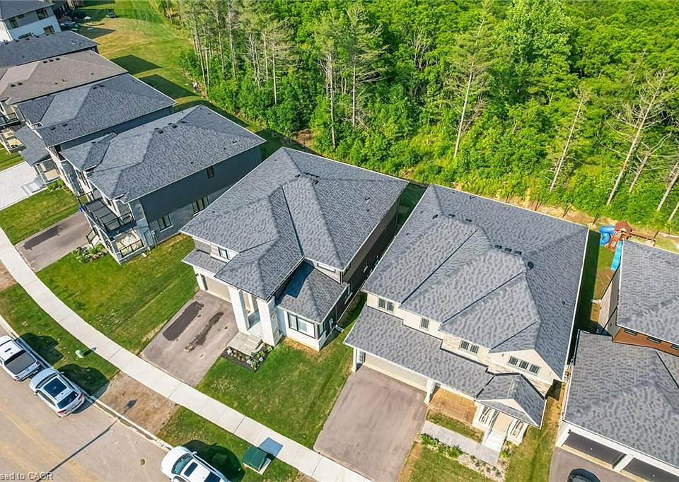 1st image of 127 Court Dr