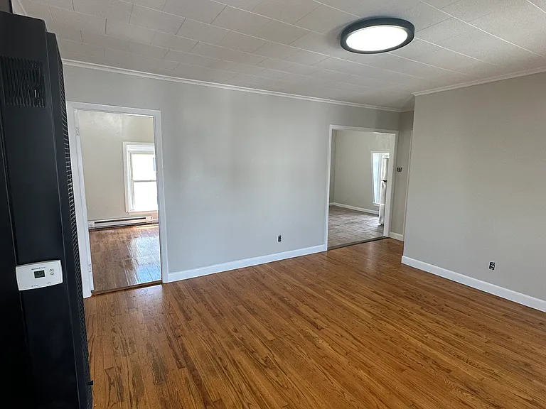 3 Forest St #3 — Photo 9