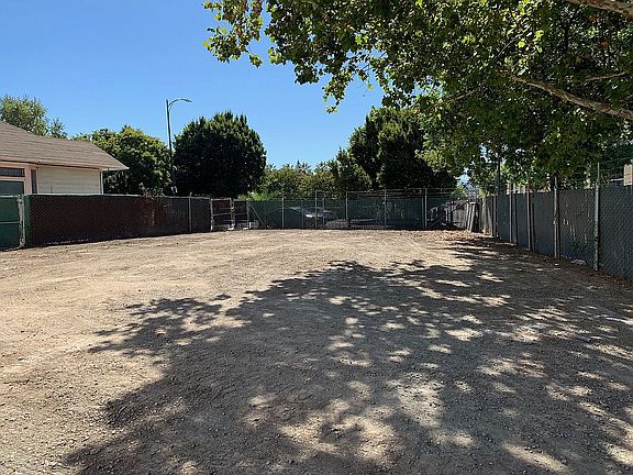 2nd image of 508 S Almaden Ave