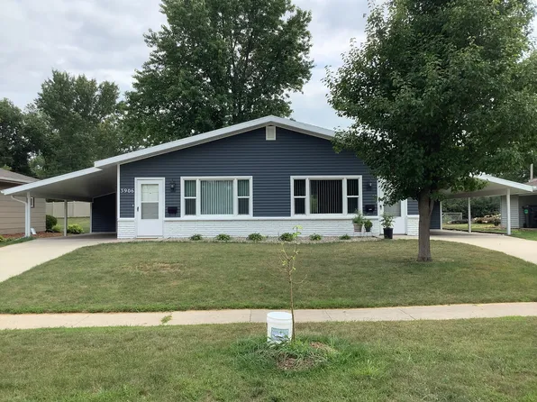 3906 Quebec St, Ames, IA 50014