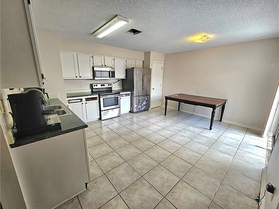 5th image of 2724 Marisha Ct