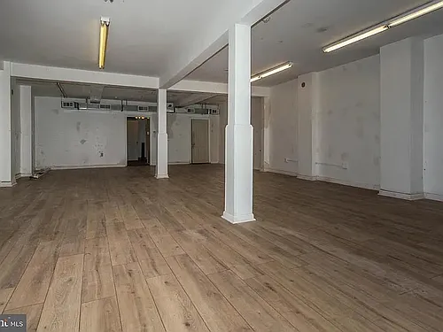304 Park Ave Photo 1