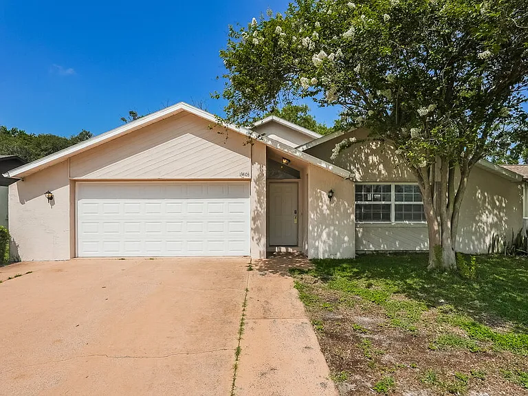 13403 Woodward Dr — Photo 1