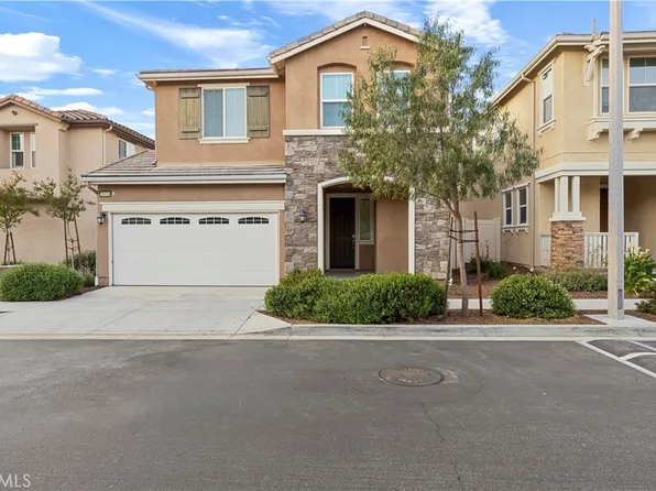 28434 Sunflower St, Highland, CA 92346