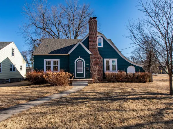 938 7th Ave SW, Rochester, MN 55902