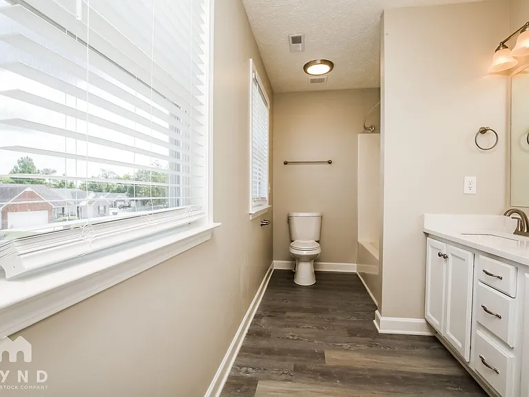 1634 Beaconcrest Cir — Photo 10