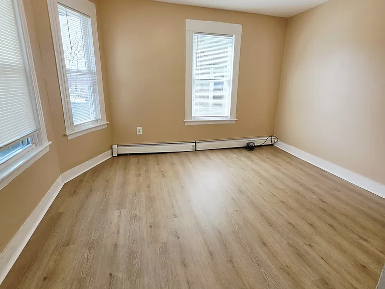 124 Southview St #1 — Photo 5
