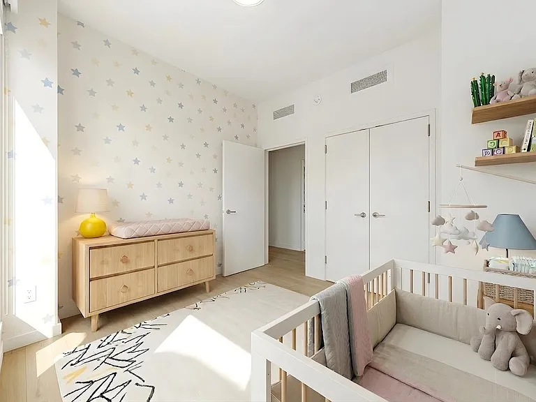 243 W 28th St #N19C — Photo 6