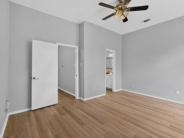 3801 Menchaca Rd #25 — Photo 19