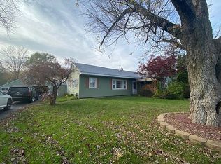 113 Meadowbrook Rd, Queensbury, NY 12804