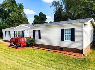 2151 Peanuts Ln, Newton, NC 28658