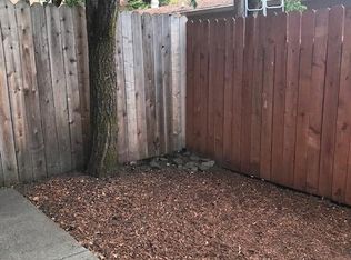 2158 Meadowbrook Ct #14, Santa Rosa, CA 95403