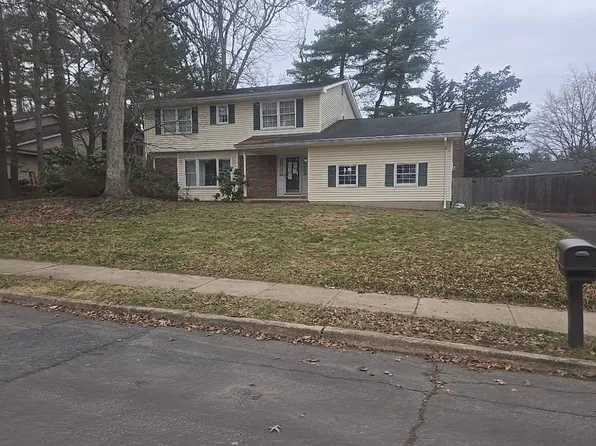 11 Bruin Dr, Hamilton, NJ 08619