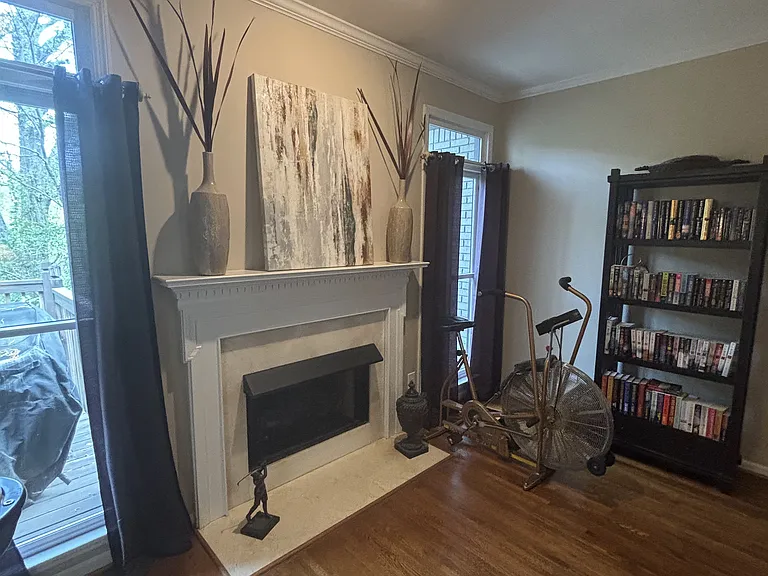 1209 Ivy Brook Cir — Photo 8