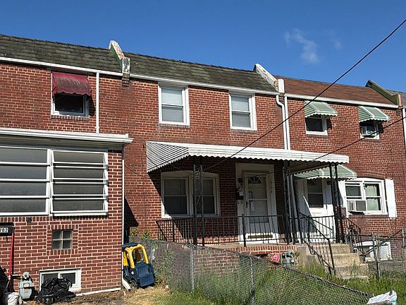 3rd image of 1964 Prospect Rd