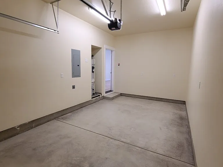 25221 Perkins Rd #1 — Photo 37