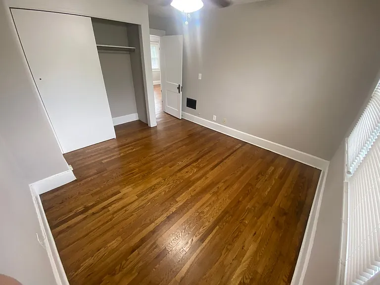 1323 W 3rd Ave — Photo 32