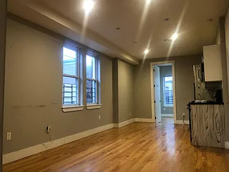 Rented by Premier Metro Realty Corp