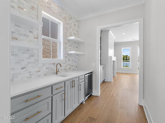 4th image of 130 Herons Bay Cir