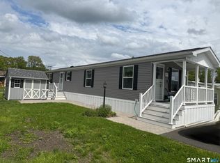 Maple Ln #6, Danbury, CT 06810
