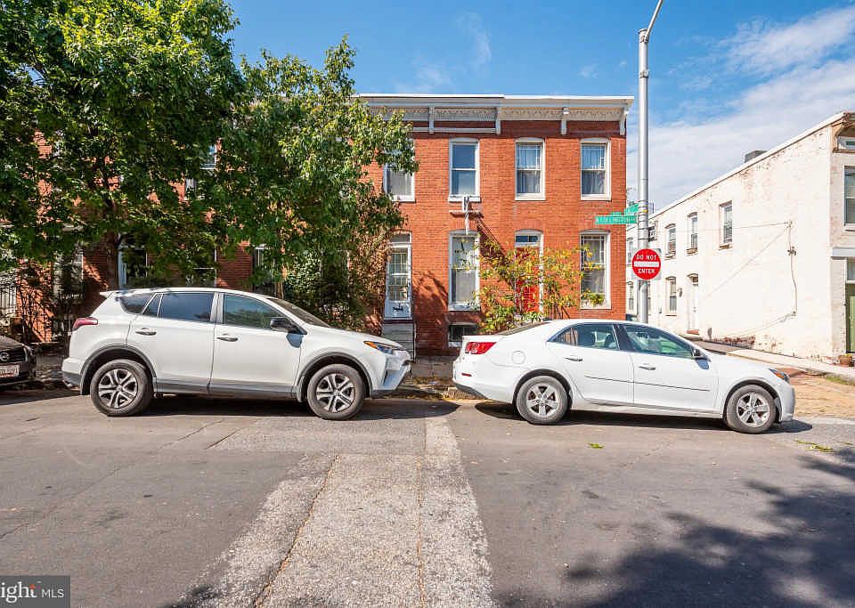 2nd image of 112 N Collington Ave