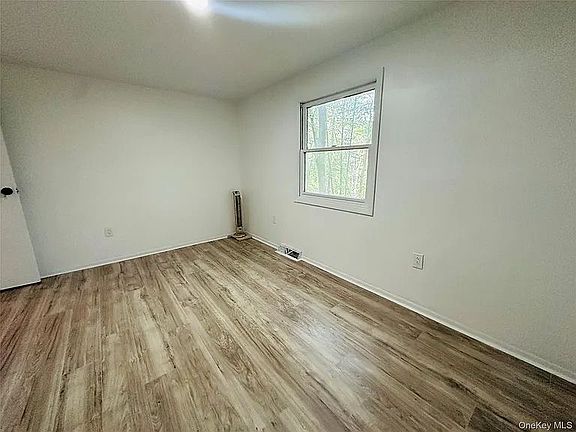 4th image of 63 Rio Dam Rd #0