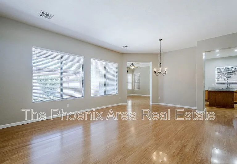 3355 E Los Altos Rd — Photo 8
