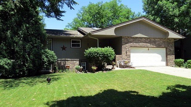 1st image of 5728 Vineyard Ln