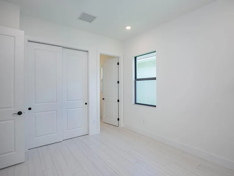 5576 Captiva Ln — Photo 15