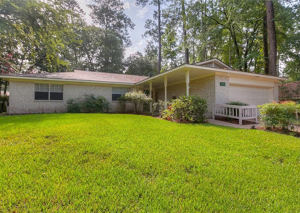 1st image of 1731 E Lake Dr