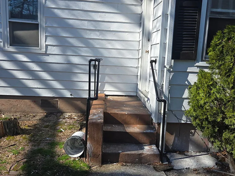 811 Central Ave — Photo 54