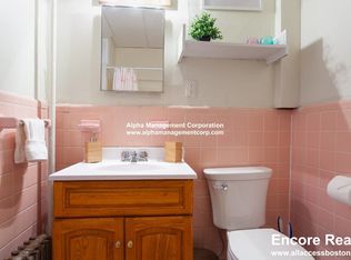 1247 Beacon St #5, Brookline, MA 02446