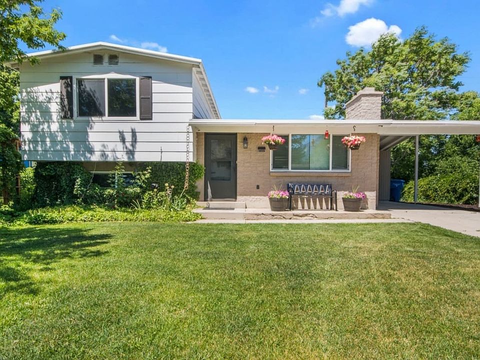 1st image of 10318 S Peony Way