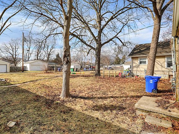 3rd image of 2505 N Purdum St