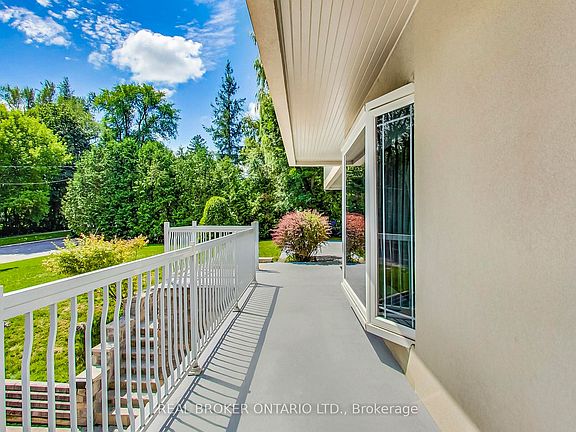 4th image of 48 Silvergrove Rd