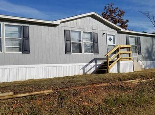 811 Carpenter St, Daingerfield, TX 75638