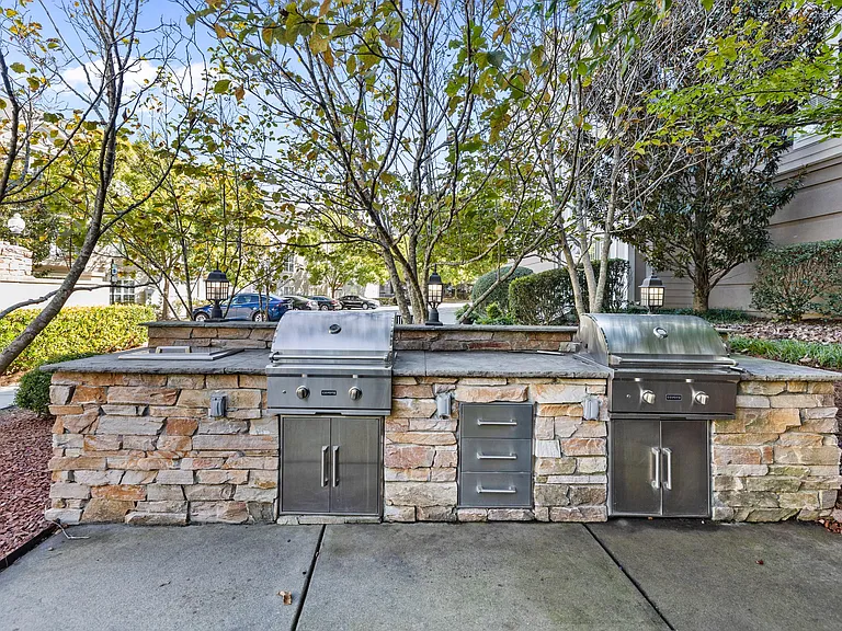 Magnolia Heights — Photo 10
