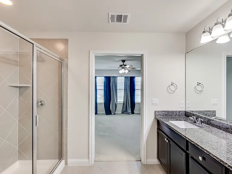1005 Cold Bear Cv — Photo 20