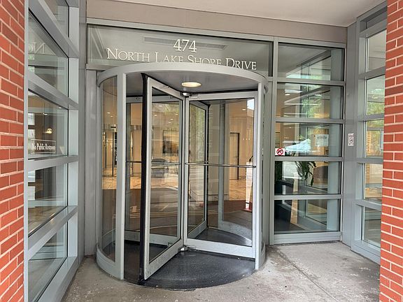 Building Entrance_b