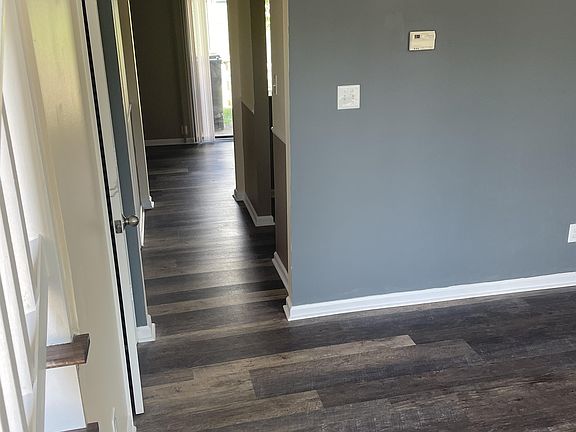 3rd image of 172 Kitty Hawk Sq #1