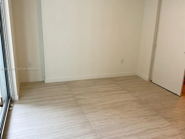 77 SE 5th St #2307 — Photo 9
