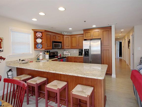 5th image of 845 Pennlyn Pl Floor B-2nd